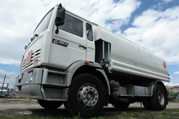 Czy przewóz paliwa powyżej 500l wymaga zgłoszenia w PUESC?